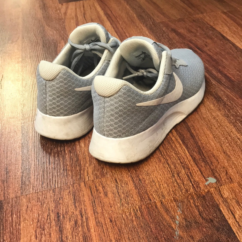 Nike sneakers - Picture 3 of 3